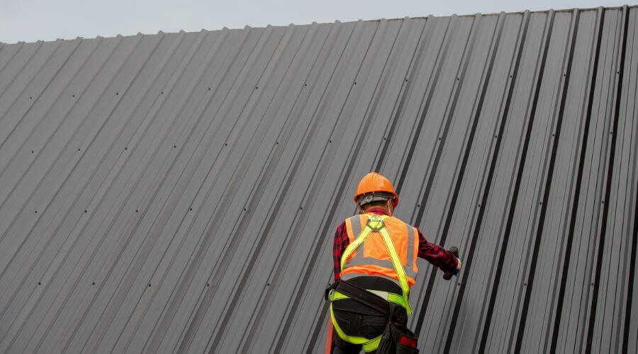 Professional residential roofers in Manorville, NY